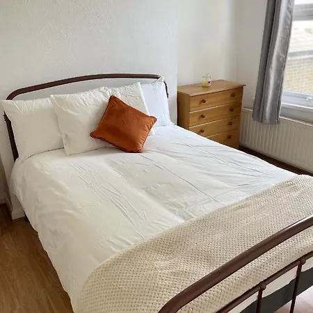 Large, Bright And Spacious 3 Bed Flat In London Exterior photo